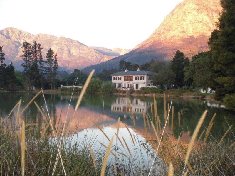 Auberge La Dauphine Guest House Franschhoek Exterior photo